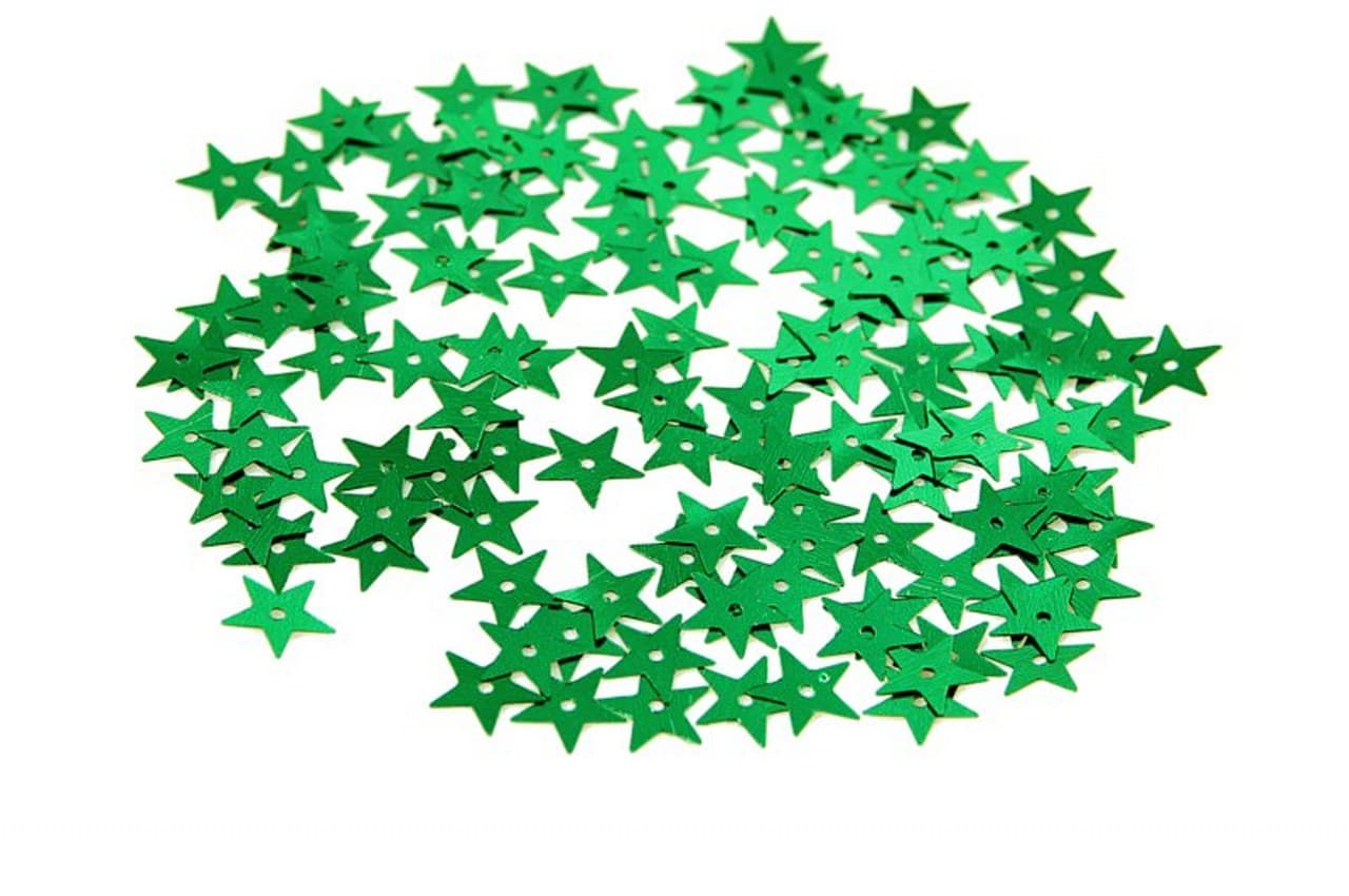 Cekiny gwiazdki średnie 10mm/5gram zielone