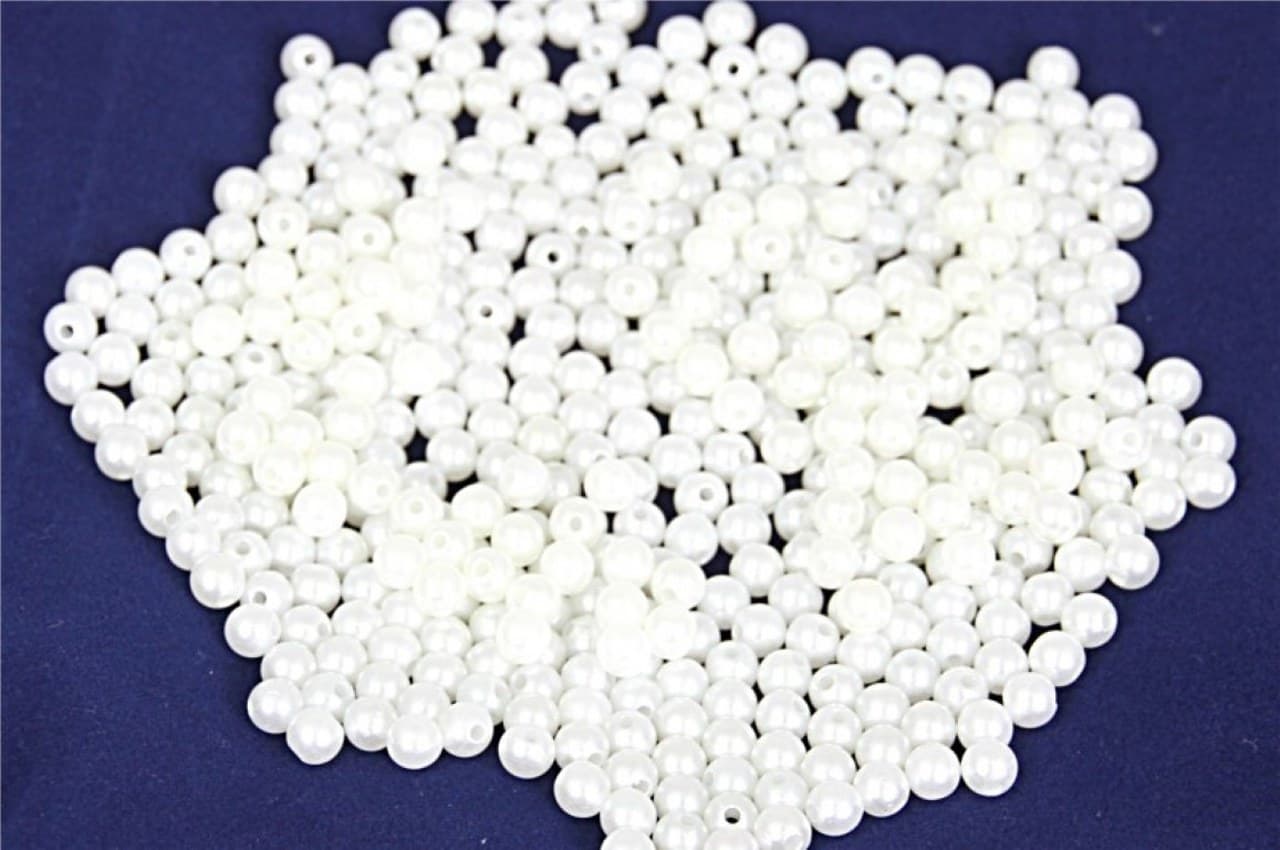 Koraliki (perełki) z dziurką, śr. 8mm białe perła