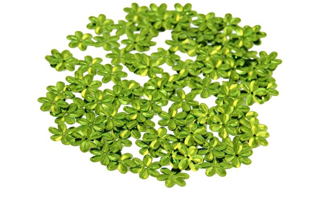 Cekiny kwiatki małe 8mm/5gram jasnozielone