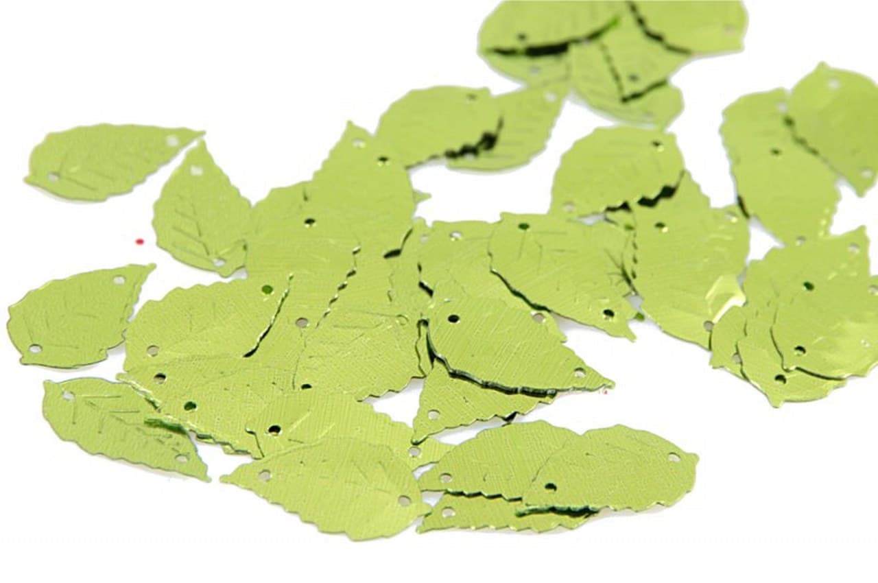 Cekiny liście 15x25mm/5gram jasnozielone